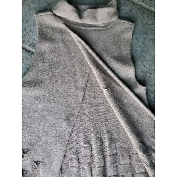 Harper Lane Sleeveles Sweater Women's Size M  Brownish Textured Fringe Open Back - Picture 6 of 12